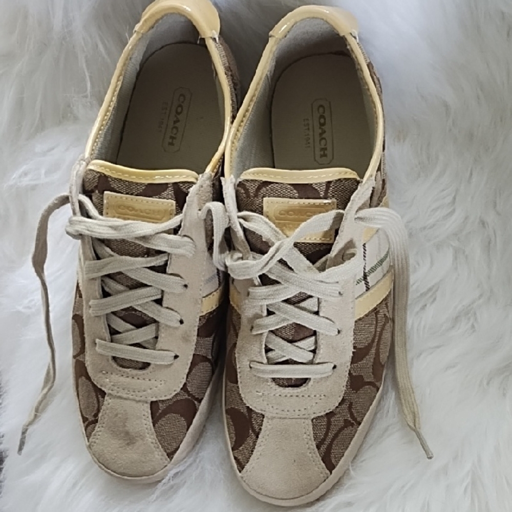 Coach Women's Tan and Cream Sneakers